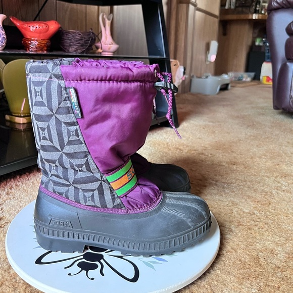 Women's Sorel Purple Winter snow Boots with illuminate Sz 6 Waterproof. - Picture 5 of 16